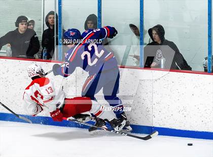 Thumbnail 1 in Burlington @ Catholic Memorial (MIAA Division 1A) photogallery.