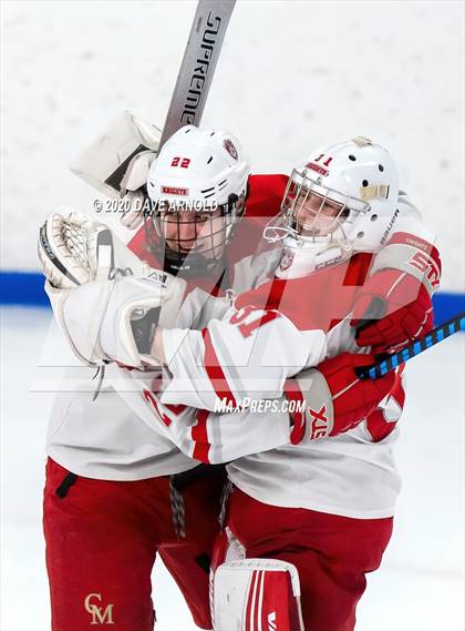 Thumbnail 2 in Burlington @ Catholic Memorial (MIAA Division 1A) photogallery.