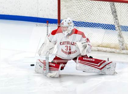 Thumbnail 1 in Burlington @ Catholic Memorial (MIAA Division 1A) photogallery.