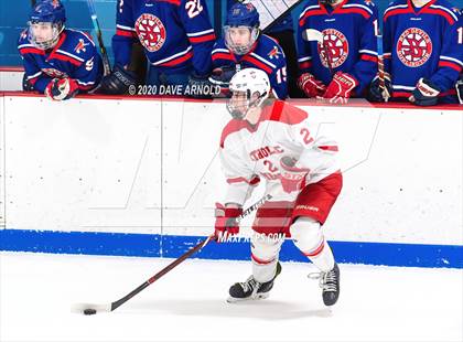 Thumbnail 2 in Burlington @ Catholic Memorial (MIAA Division 1A) photogallery.