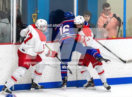 Thumbnail 1 in Burlington @ Catholic Memorial (MIAA Division 1A) photogallery.
