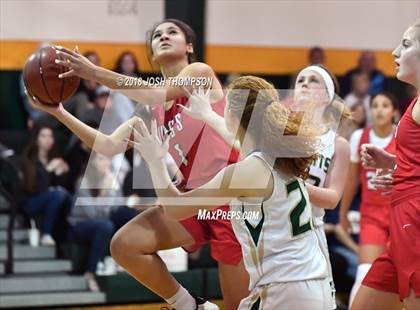Thumbnail 3 in King's vs. Ontario Christian photogallery.