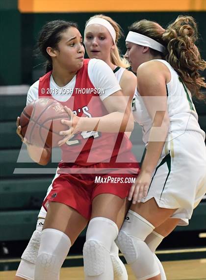 Thumbnail 2 in King's vs. Ontario Christian photogallery.