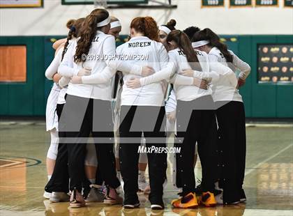 Thumbnail 3 in King's vs. Ontario Christian photogallery.