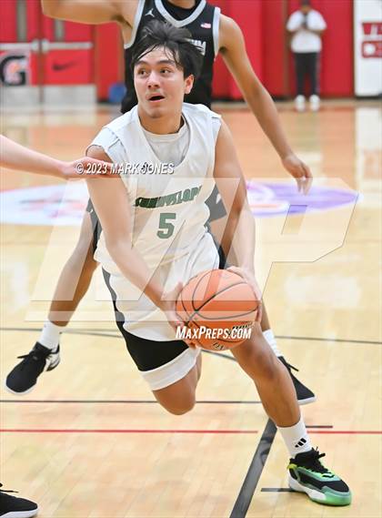 Thumbnail 1 in Sunnyslope vs. Millennium (Hoophall West Invitational) photogallery.