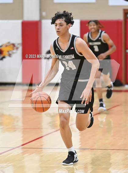 Thumbnail 2 in Sunnyslope vs. Millennium (Hoophall West Invitational) photogallery.