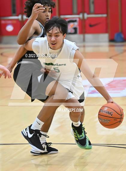 Thumbnail 2 in Sunnyslope vs. Millennium (Hoophall West Invitational) photogallery.