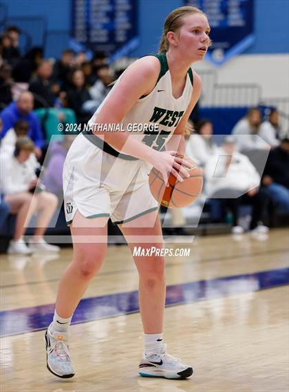 Thumbnail 2 in Omaha Central vs. Millard West (Metro Tournament Final) photogallery.