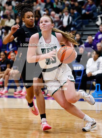 Thumbnail 3 in Omaha Central vs. Millard West (Metro Tournament Final) photogallery.