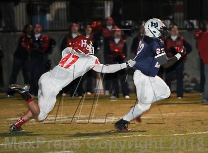 Thumbnail 1 in Hewitt-Trussville @ Bob Jones (AHSAA 6A Playoff 1st Round) photogallery.