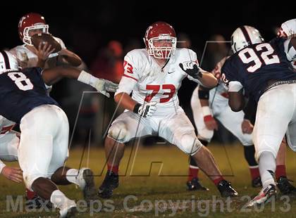 Thumbnail 2 in Hewitt-Trussville @ Bob Jones (AHSAA 6A Playoff 1st Round) photogallery.