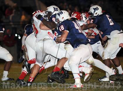 Thumbnail 2 in Hewitt-Trussville @ Bob Jones (AHSAA 6A Playoff 1st Round) photogallery.