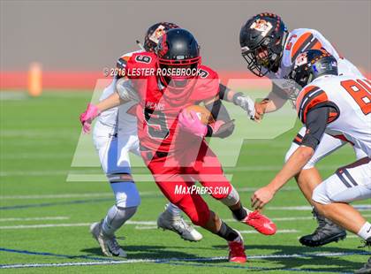 Thumbnail 2 in Llano vs. West Oso (UIL 4A Area Playoffs) photogallery.