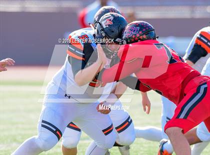 Thumbnail 2 in Llano vs. West Oso (UIL 4A Area Playoffs) photogallery.