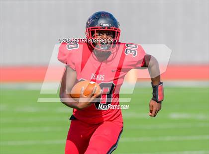 Thumbnail 1 in Llano vs. West Oso (UIL 4A Area Playoffs) photogallery.