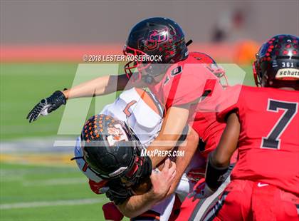 Thumbnail 2 in Llano vs. West Oso (UIL 4A Area Playoffs) photogallery.