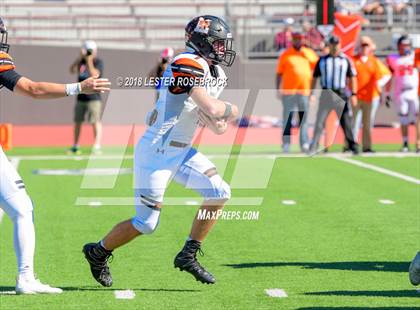 Thumbnail 1 in Llano vs. West Oso (UIL 4A Area Playoffs) photogallery.