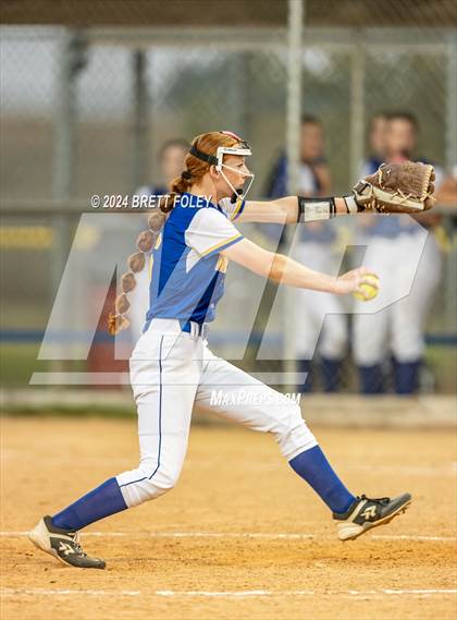 Thumbnail 3 in North Platte @ Lincoln Southeast photogallery.