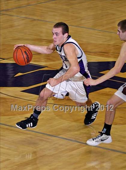Thumbnail 3 in Sevier County vs. Dobyns-Bennett (Region 1-AAA R1 Playoff) photogallery.