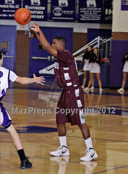 Thumbnail 2 in Sevier County vs. Dobyns-Bennett (Region 1-AAA R1 Playoff) photogallery.