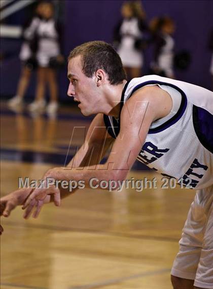 Thumbnail 1 in Sevier County vs. Dobyns-Bennett (Region 1-AAA R1 Playoff) photogallery.
