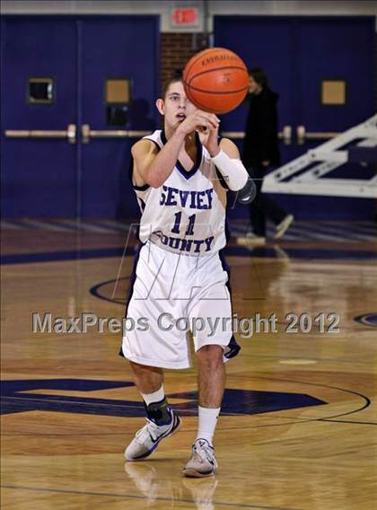 Thumbnail 3 in Sevier County vs. Dobyns-Bennett (Region 1-AAA R1 Playoff) photogallery.