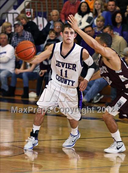 Thumbnail 3 in Sevier County vs. Dobyns-Bennett (Region 1-AAA R1 Playoff) photogallery.