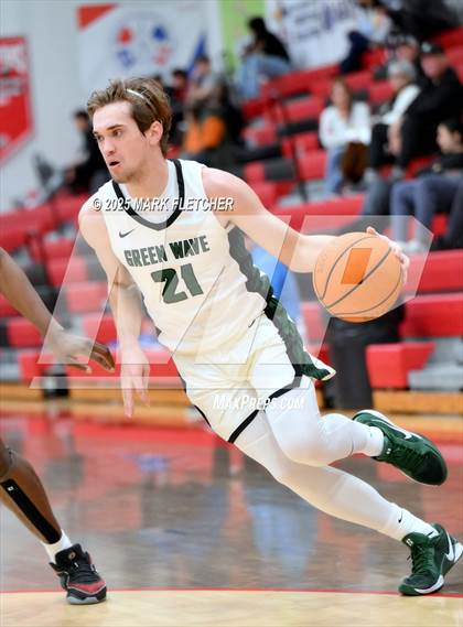 Thumbnail 2 in Father Lopez vs Lake Gibson (New Smyrna Beach MLK Shootout) photogallery.