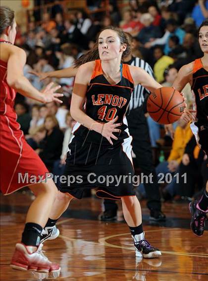 Thumbnail 3 in Loudon @ Lenoir City photogallery.