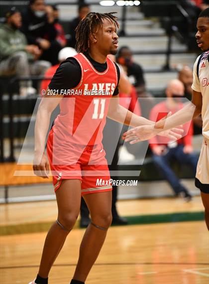 Thumbnail 2 in Cy Lakes v Benjamin Davis (UIL 6A Area Round Playoff) photogallery.