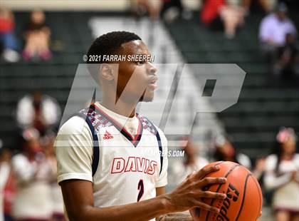 Thumbnail 1 in Cy Lakes v Benjamin Davis (UIL 6A Area Round Playoff) photogallery.