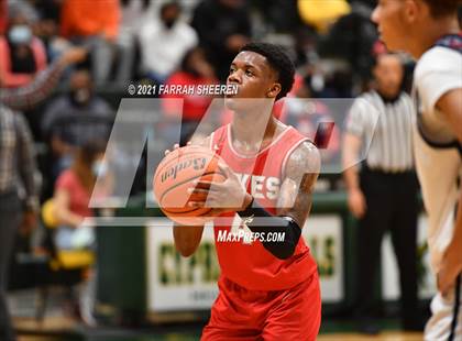Thumbnail 3 in Cy Lakes v Benjamin Davis (UIL 6A Area Round Playoff) photogallery.