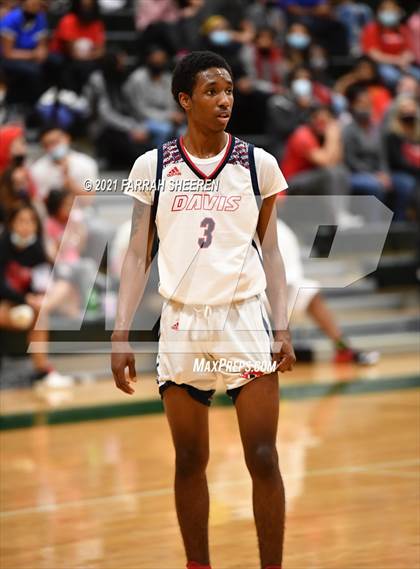 Thumbnail 1 in Cy Lakes v Benjamin Davis (UIL 6A Area Round Playoff) photogallery.