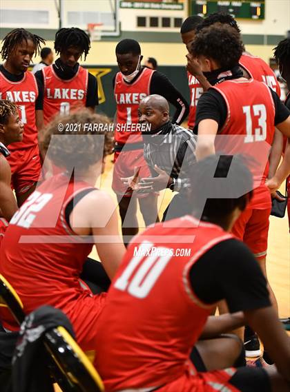 Thumbnail 3 in Cy Lakes v Benjamin Davis (UIL 6A Area Round Playoff) photogallery.