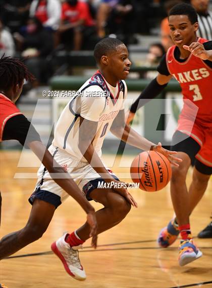 Thumbnail 1 in Cy Lakes v Benjamin Davis (UIL 6A Area Round Playoff) photogallery.