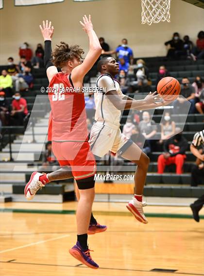 Thumbnail 3 in Cy Lakes v Benjamin Davis (UIL 6A Area Round Playoff) photogallery.