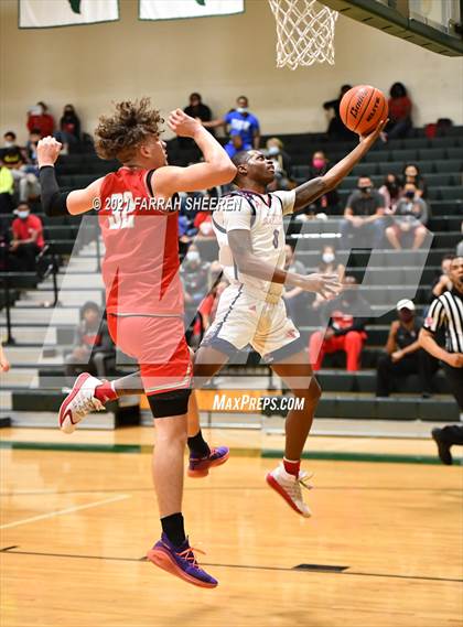 Thumbnail 1 in Cy Lakes v Benjamin Davis (UIL 6A Area Round Playoff) photogallery.