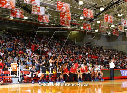 Thumbnail 3 in Centennial vs. De La Salle (Nike Extravaganza) photogallery.