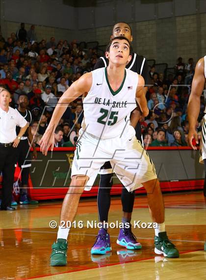 Thumbnail 3 in Centennial vs. De La Salle (Nike Extravaganza) photogallery.
