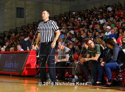 Thumbnail 3 in Centennial vs. De La Salle (Nike Extravaganza) photogallery.