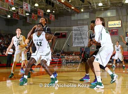 Thumbnail 2 in Centennial vs. De La Salle (Nike Extravaganza) photogallery.