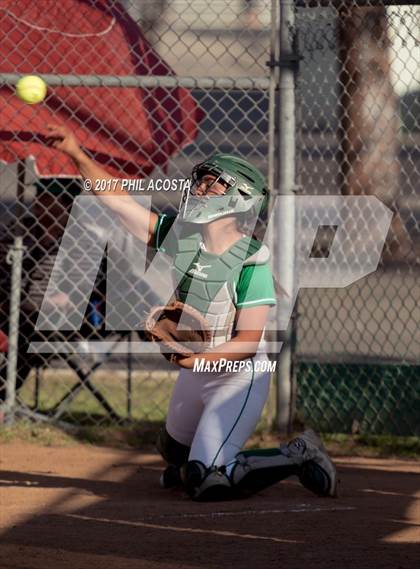 Thumbnail 3 in Eagle Rock vs Huntington Park photogallery.