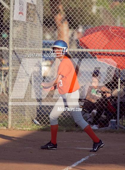Thumbnail 3 in Eagle Rock vs Huntington Park photogallery.