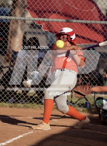 Thumbnail 3 in Eagle Rock vs Huntington Park photogallery.