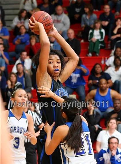 Thumbnail 3 in Windward @ La Jolla Country Day (CIF SoCal D4 Regional Final) photogallery.