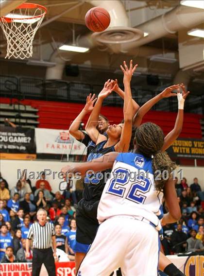 Thumbnail 2 in Windward @ La Jolla Country Day (CIF SoCal D4 Regional Final) photogallery.