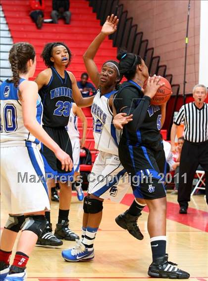 Thumbnail 3 in Windward @ La Jolla Country Day (CIF SoCal D4 Regional Final) photogallery.