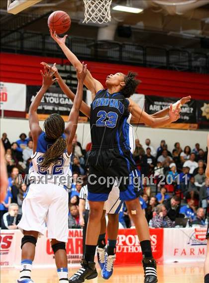 Thumbnail 2 in Windward @ La Jolla Country Day (CIF SoCal D4 Regional Final) photogallery.