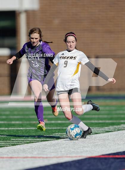 Thumbnail 1 in Trinity Christian vs Harris County (Trojan Cup) photogallery.