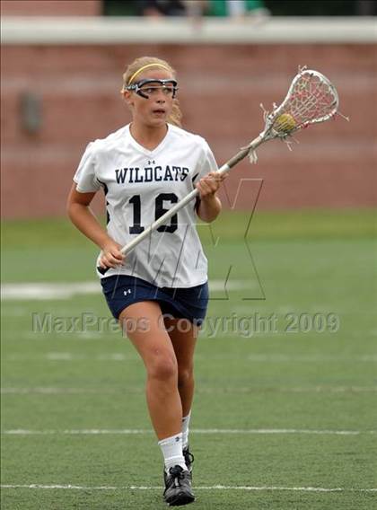 Thumbnail 2 in Farmingdale vs. West Genesee (NYSPHSAA Class A Semifinal) photogallery.